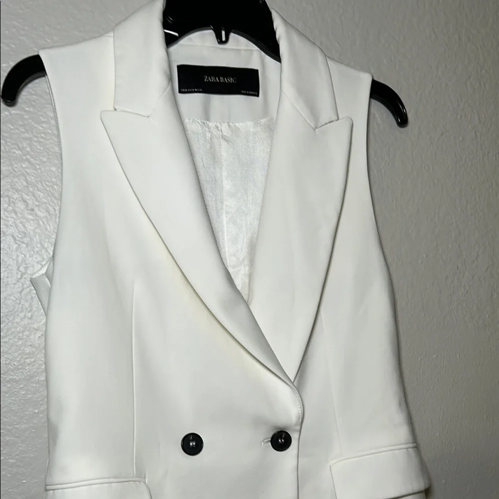 Zara Ivory Double-Breasted Vest - Picture 3 of 11